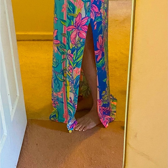 Lilly Pulitzer Maxi Dress for Summer Bright Floral Colors - Picture 4 of 7
